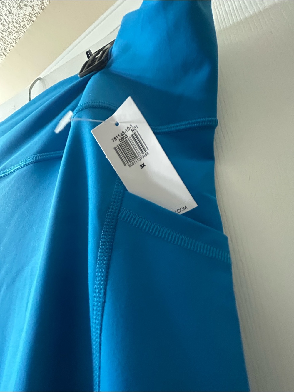 Old Navy Powersoft Leggings with Side Pocket - Picture 2 of 5